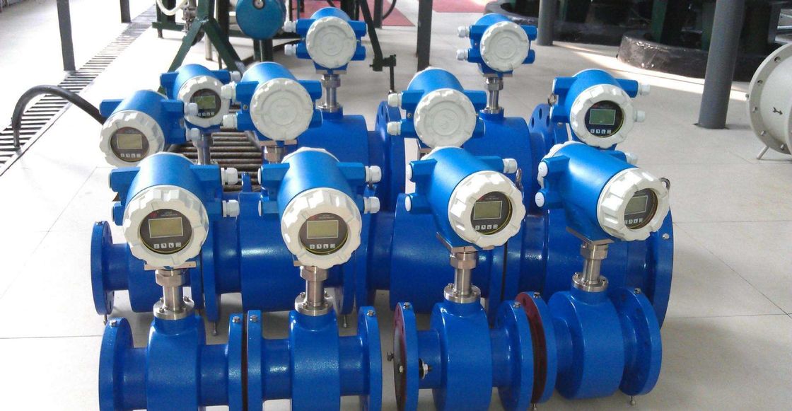 Máy đo lưu lượng điện từ thông minh với đầu ra RS485 chống nước IP68 để đo chính xác cao