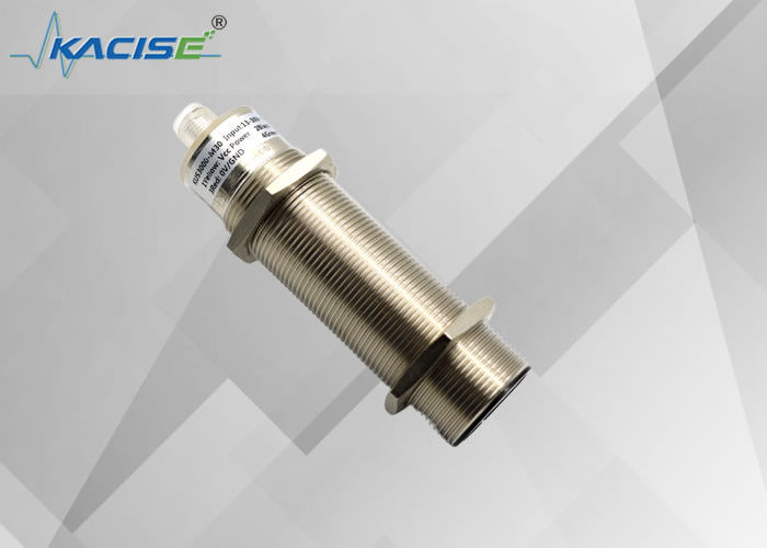 Cảm biến khoảng cách siêu âm loại M30 có mức bảo vệ IP65 và độ chính xác cao 1% để đo mức chính xác