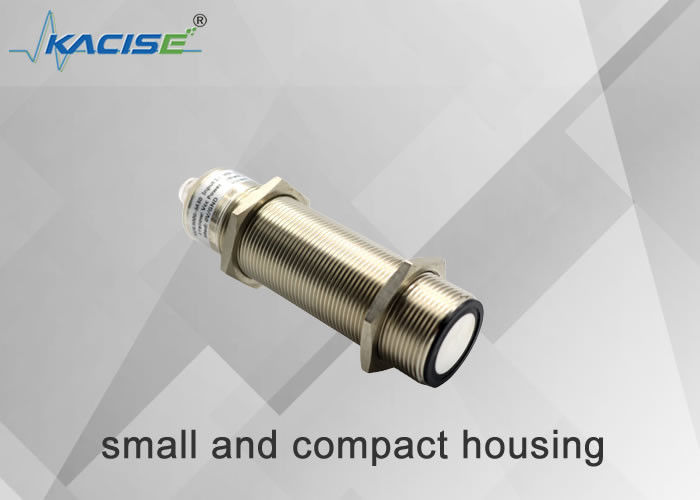 Cảm biến khoảng cách siêu âm loại M30 có mức bảo vệ IP65 và độ chính xác cao 1% để đo mức chính xác