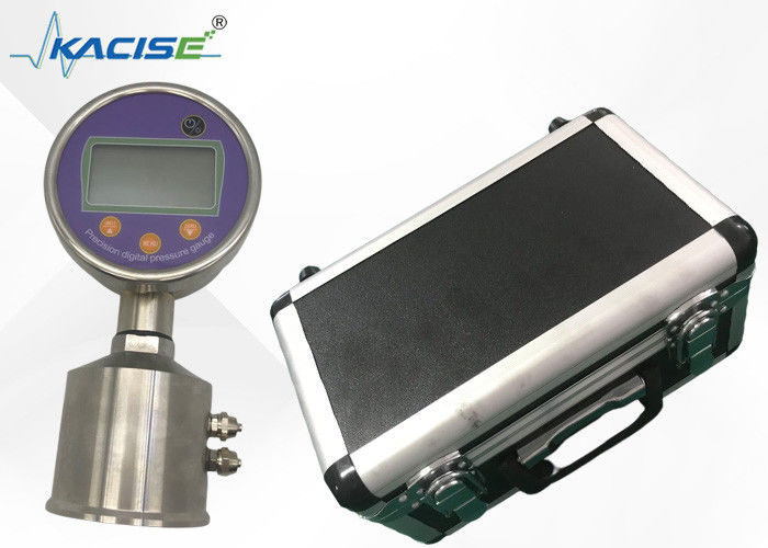 Máy đo áp suất dầu kỹ thuật số 24VDC với độ chính xác 0,1% pin lithium sạc lại và giới hạn ghi dữ liệu 50000