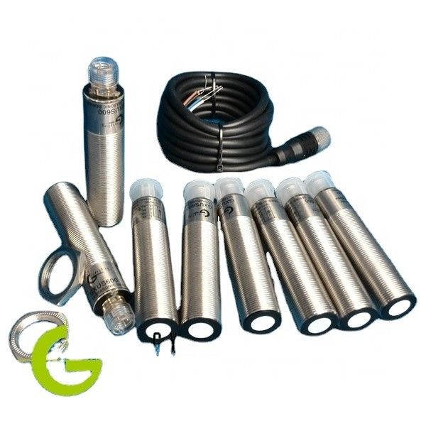 Bộ chuyển đổi mức siêu âm được bảo vệ IP67 của loạt GXUS với đầu ra tương tự 4 ~ 20mA và giao thức MODBUS