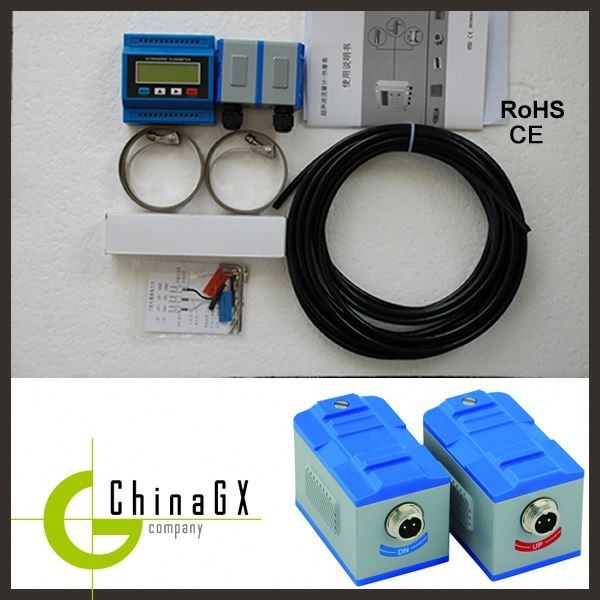Máy đo lưu lượng siêu âm cầm tay bằng nhựa kỹ thuật số tiết kiệm với độ chính xác 1,0% để đo mật đường