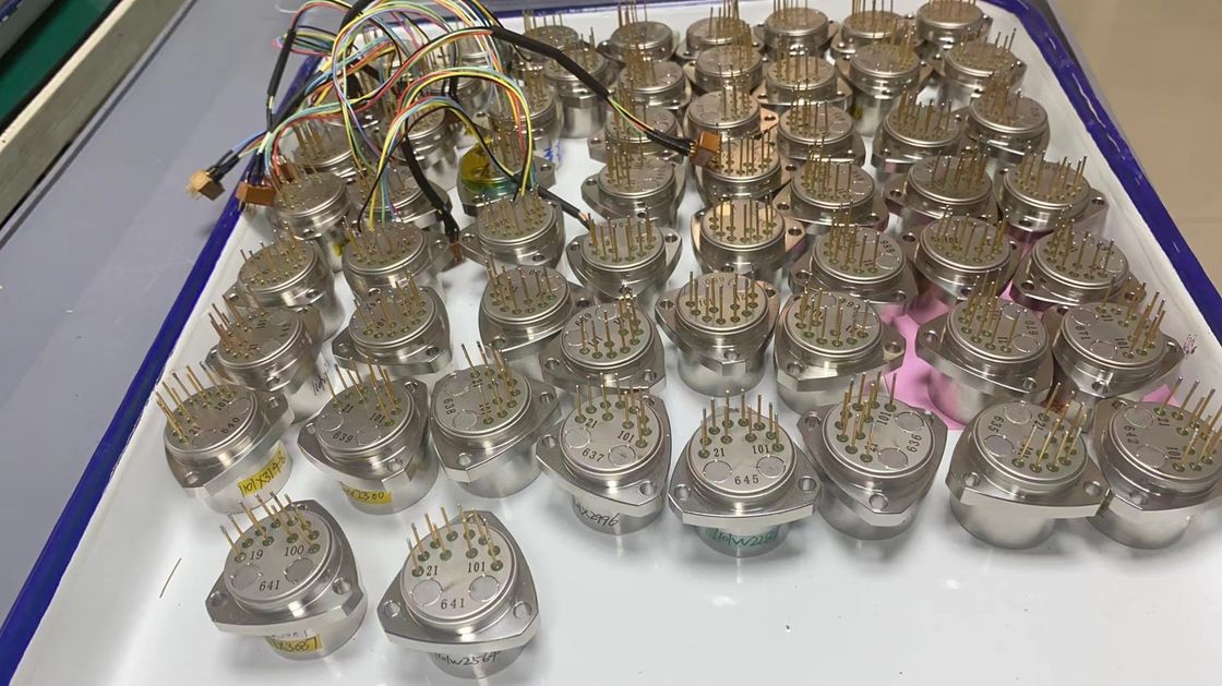 Gia tốc kế con lắc thạch anh chính xác linh hoạt với độ lệch 10 1σ Độ lặp lại tổng hợp trong một tháng, trọng lượng ≤75g và độ nhạy nhiệt độ hệ số tỷ lệ 10
