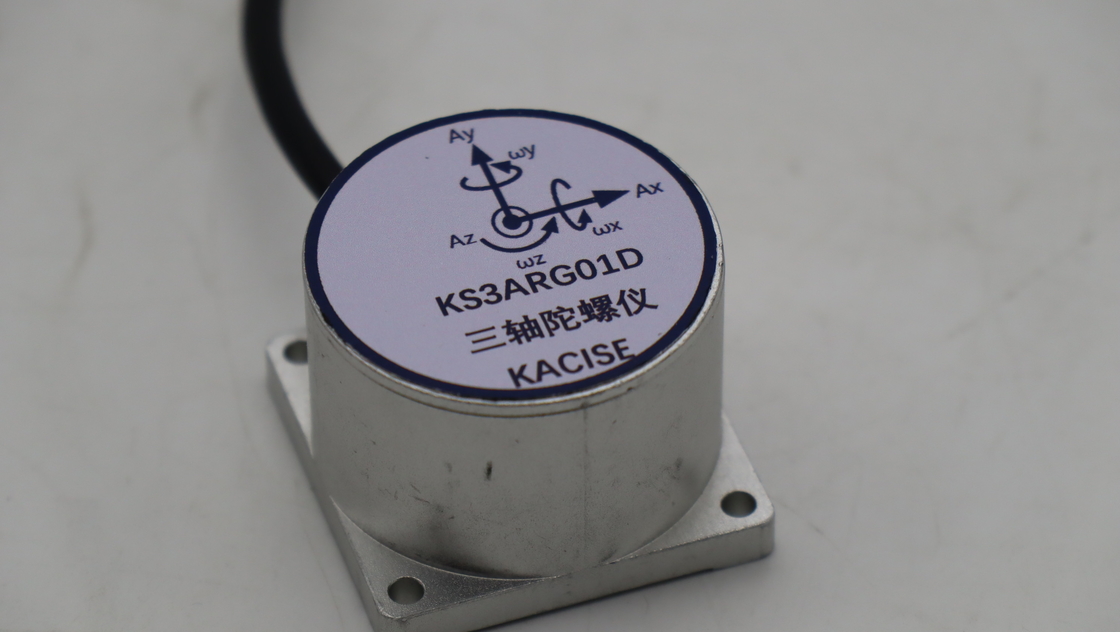 Đèn nhẹ và kích thước nhỏ Mems Ba trục máy quay với kích thước là ф39.5 × 28.5 ((Mm) Và trọng lượng là 100 ((G)