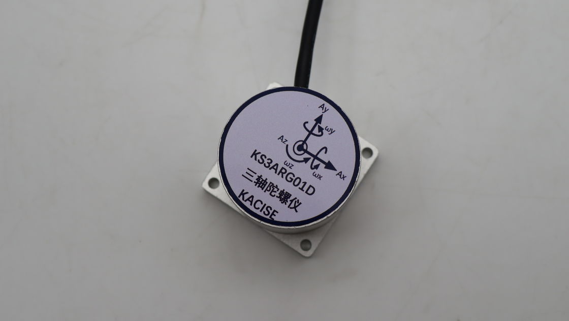 Bộ cảm biến vòng xoáy điện tử với ≤0,15 (( ゚ / s) Tái lặp Bias ≤12 (( ゚ / h) Sự ổn định Bias và ±300 (( ゚ / s) Phạm vi cho Đường dẫn quán tính