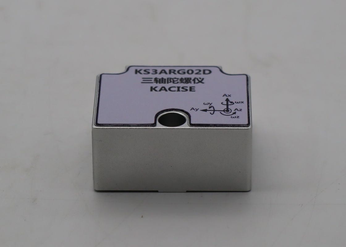 Bộ cảm biến vòng xoáy ba trục MEMS với ± 500 (( ゚ / s) Range ≤ ± 0.1 (( ゚ / s) Bias và Tốc độ cập nhật dữ liệu 2000Hz
