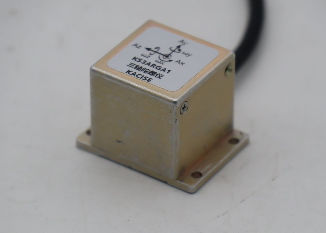 Bộ cảm biến vòng xoáy điện tử phổ quát ba trục với ≤ 0,05%FR Không tuyến tính Khởi động nhanh ≤ 20ms và Phạm vi nhiệt độ rộng -45 ̊+80 °C