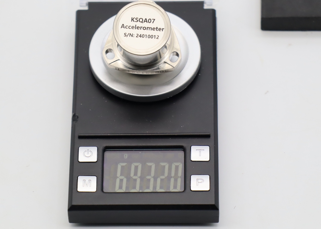 Nhân tố quy mô 1.2 ~ 1.6mA / G Cảm biến gia tốc chống sốc cho các ứng dụng chính xác