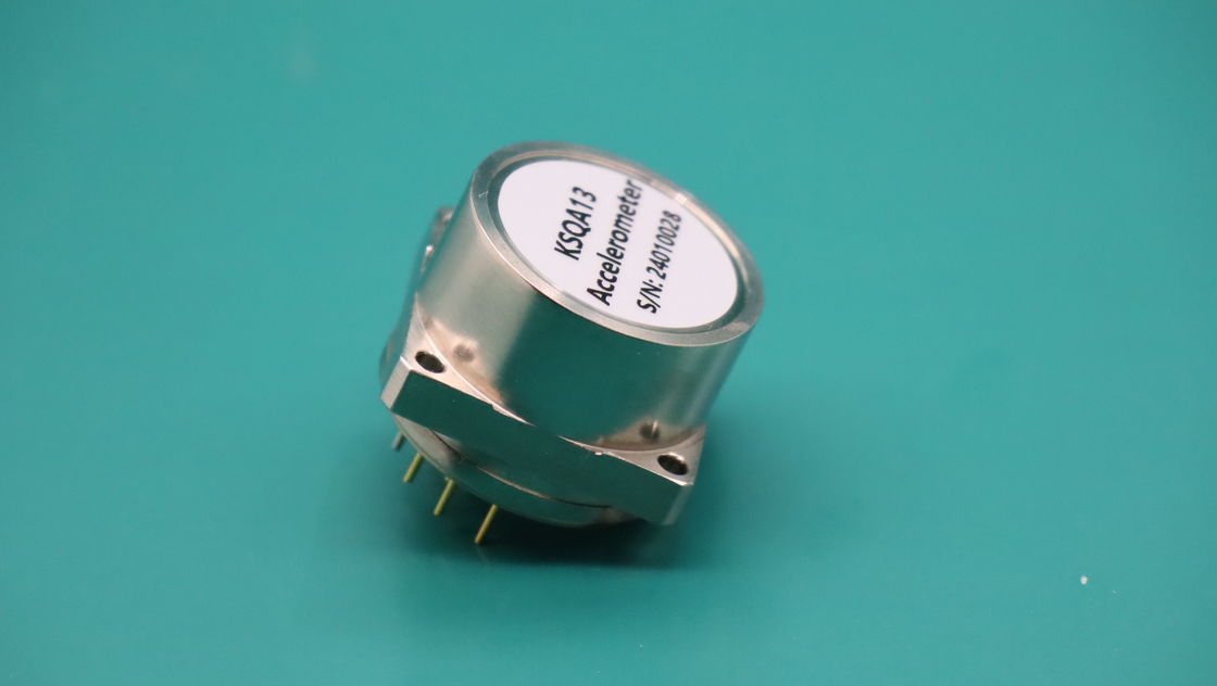 Quartz Flexible Accelerometer Sensor với nhiệt độ lưu trữ -55°C+120°C Động lực đỉnh Sine 15g@20Hz ~ 2000Hz và Kích thước Ø25×25mm