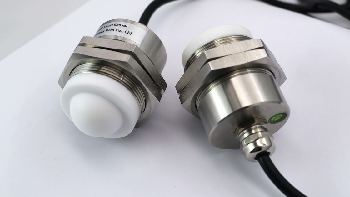 Máy phát mức radar tần số 80GHz KWL801C với độ chính xác ± 2 mm và khả năng chống nước IP68 cho cảm biến mức chất lỏng công nghiệp
