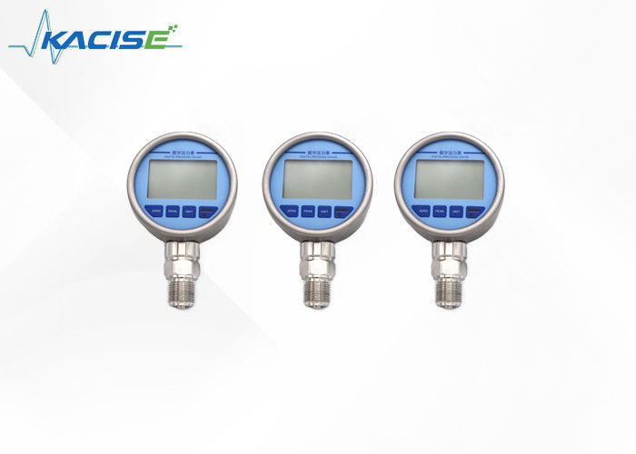 Máy đo áp suất kỹ thuật số chính xác với xếp hạng IP65, bảo vệ áp suất cao và đèn nền LCD lớn