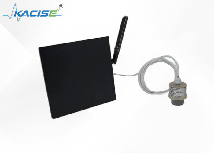 Cảm biến mức nước kỹ thuật số không dây năng lượng mặt trời để giám sát thời gian thực trong xử lý nước thải chống ăn mòn