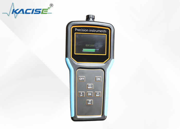 Lưu lượng kế Doppler di động có xuất dữ liệu USB, pin sạc 12V và bảo vệ IP65/IP67