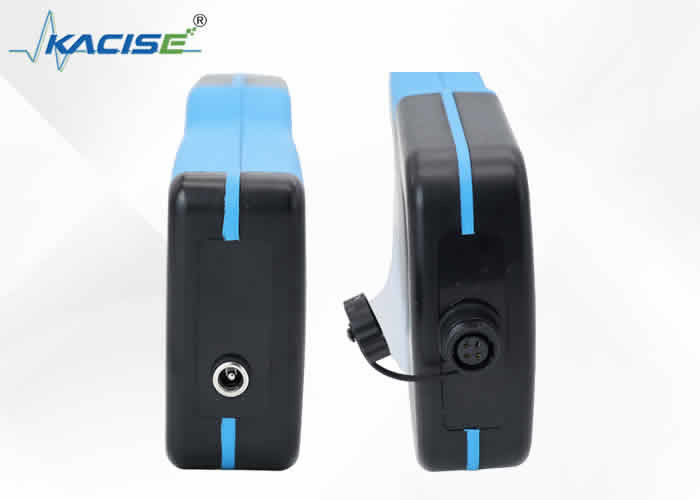 Lưu lượng kế Doppler di động có xuất dữ liệu USB, pin sạc 12V và bảo vệ IP65/IP67