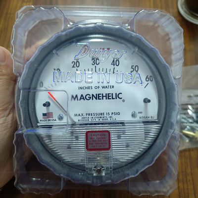 Dwyer Series 2000 Magnehelic Differential Pressure Gauge với 0-60 trong phạm vi w.c ± 2% Độ chính xác và kết nối 1/8 NPT