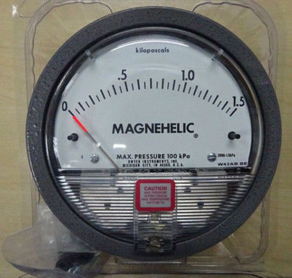 Dwyer 2000 1.5Kpa Magnehelic Differential Pressure Gauge: Lực lượng đo chính xác FS 2%