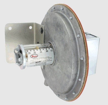 Chuyển đổi áp suất chính xác Dwyer 1638 Series với chỉ báo điểm thiết lập có thể nhìn thấy, Phân kính lớn cho độ chính xác tầm thấp và khả năng tải điện cao