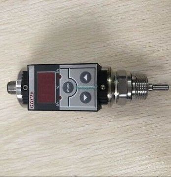 Công tắc nhiệt độ điện tử HYDAC ETS 326-3-100-000 cho các ứng dụng công nghiệp với kích thước nhỏ gọn và chứng nhận CE