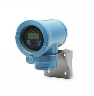 Bộ phát gắn trường Rosemount Micro Motion 5700 với màn hình đồ họa có đèn nền I/O có thể định cấu hình và nhiều giao thức truyền thông