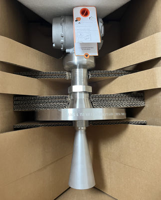 Bộ truyền mức Rosemount 5408 với độ chính xác ± 0,08, Nguồn điện 4-20mA/HART và tuân thủ SIS cho các ứng dụng công nghiệp
