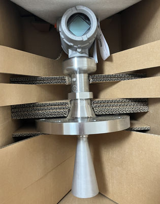 Bộ truyền mức Rosemount 5408 với độ chính xác ± 0,08, Nguồn điện 4-20mA/HART và tuân thủ SIS cho các ứng dụng công nghiệp