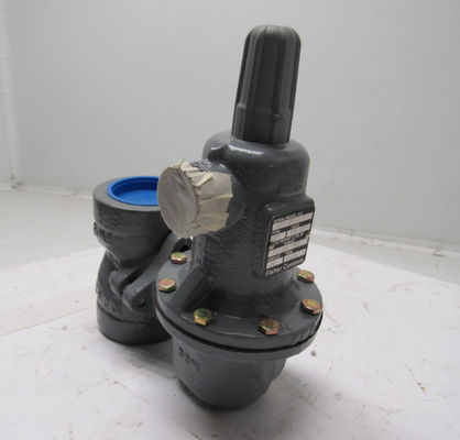 Máy điều chỉnh giảm áp suất hoạt động trực tiếp của dòng 627 với 2000 Psig Inlet 5-500 Psig Outlet và van cứu trợ bên trong