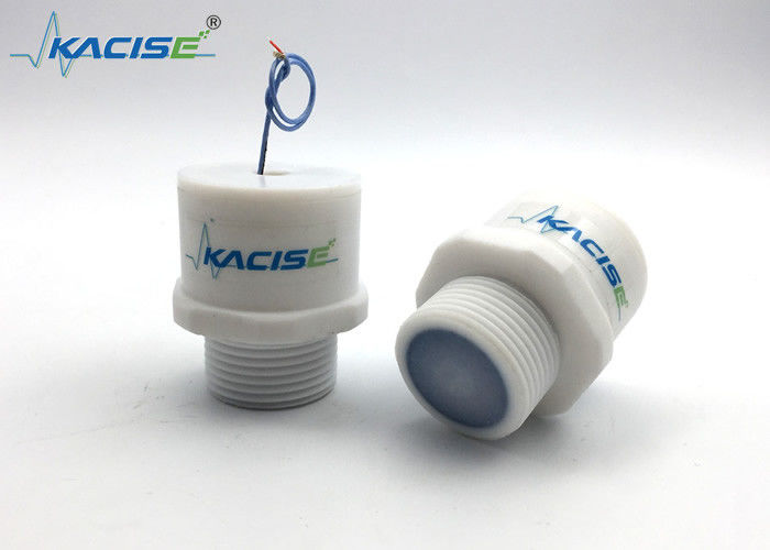 Cảm biến mức độ siêu âm PTFE cấp thực phẩm với khả năng chống hóa học và bảo vệ IP67 để đo mức độ chất lỏng
