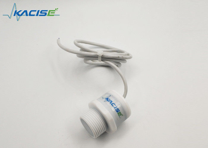 Máy truyền sóng siêu âm chính xác với phạm vi phát hiện 200mm-3000mm IP65 và điện áp hoạt động 24VDC